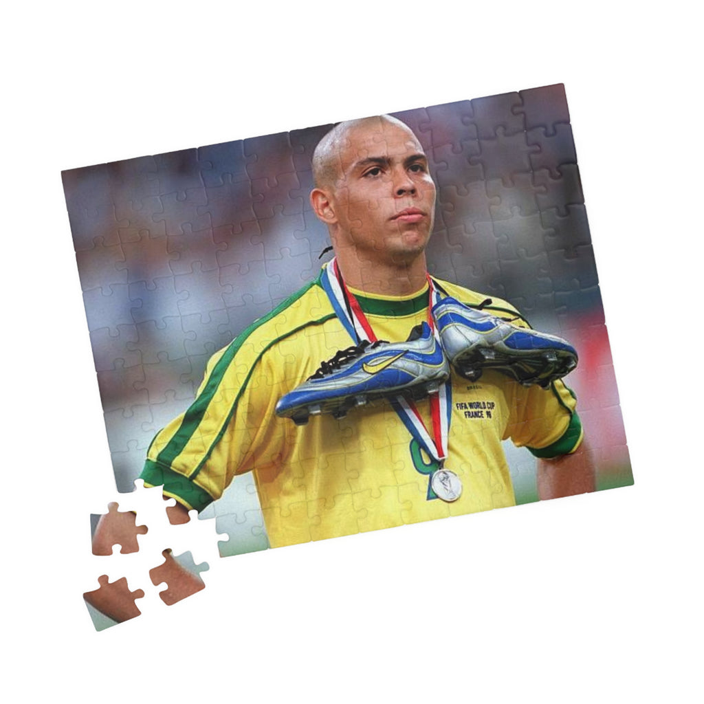 Brazilian Ronaldo R9 Soccer Medalist Photo Puzzle — 110/252/520/1014-Piece Sports Jigsaw