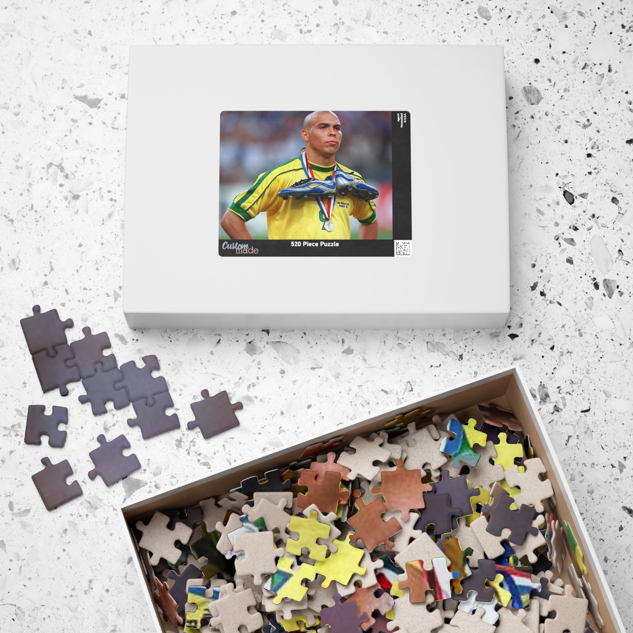 Brazilian Ronaldo R9 Soccer Medalist Photo Puzzle — 110/252/520/1014-Piece Sports Jigsaw