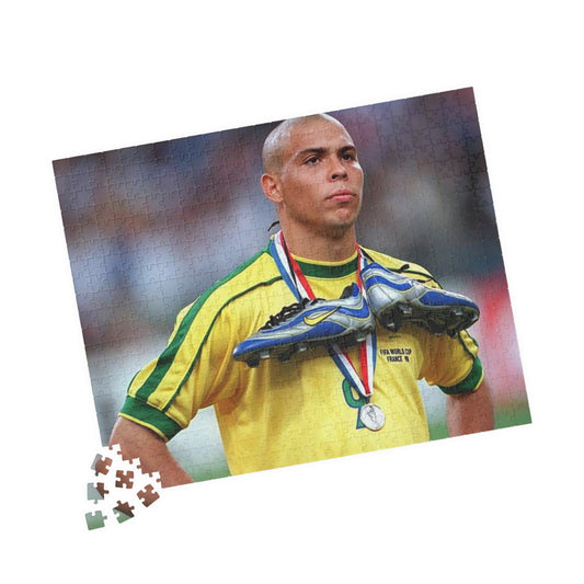 Brazilian Ronaldo R9 Soccer Medalist Photo Puzzle — 110/252/520/1014-Piece Sports Jigsaw
